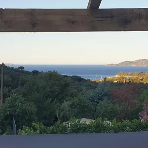 https://les-restanques-du-sud.fr-provencehotel.com